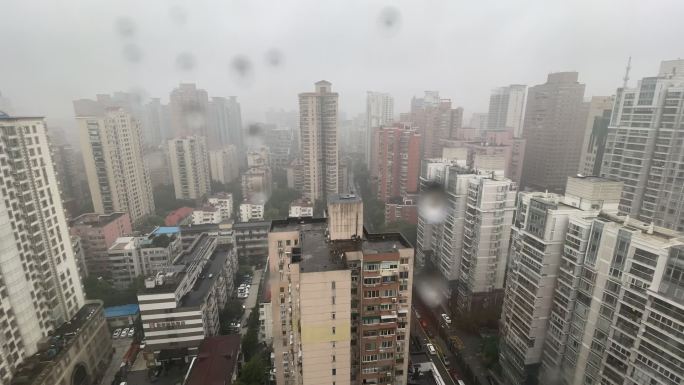 城市俯拍空景 下雨