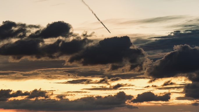 【4K】天空火烧云延时 日落夕阳云彩延时