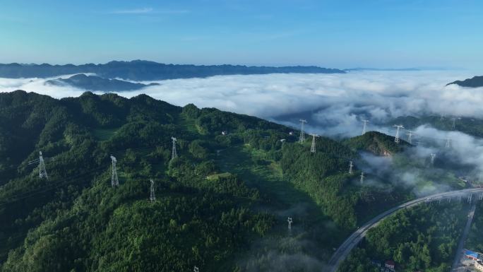 山区输电塔航拍4K