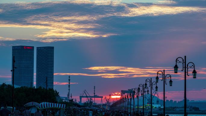 大连东港威尼斯水城木栈道的夕阳晚霞宣传片