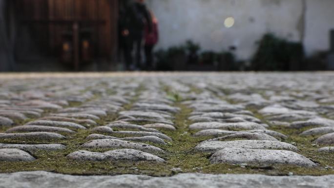 J人物脚步4K实拍视频