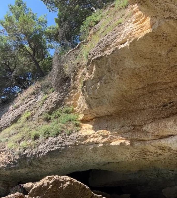 海洞石窟，垂直视频。