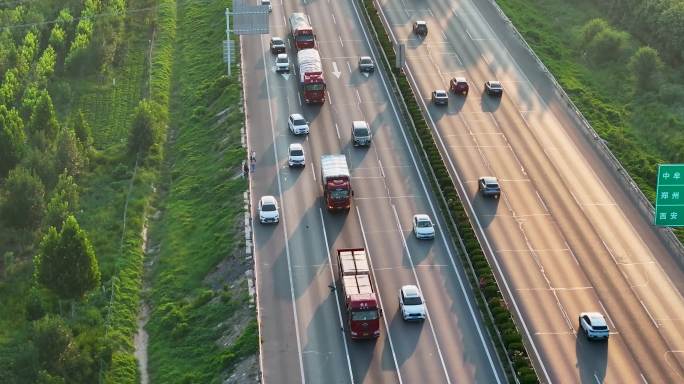 高速公路堵车 高速公路车祸 高速公路