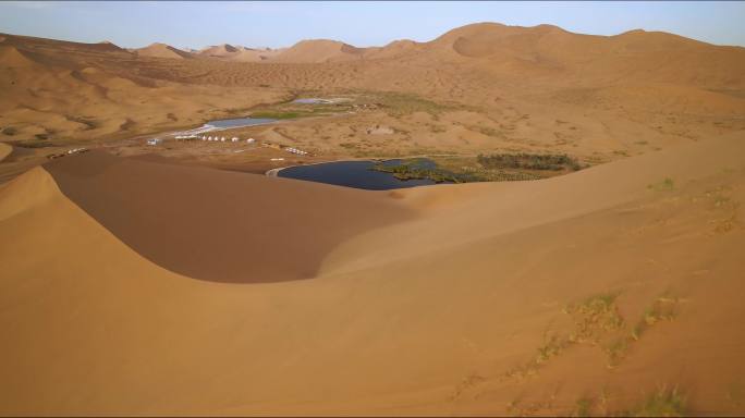 沙沙漠沙山沙漠绿洲沙漠湖航拍沙漠