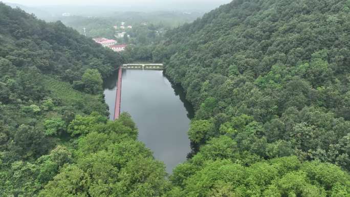 信阳震雷山风景区4K航拍