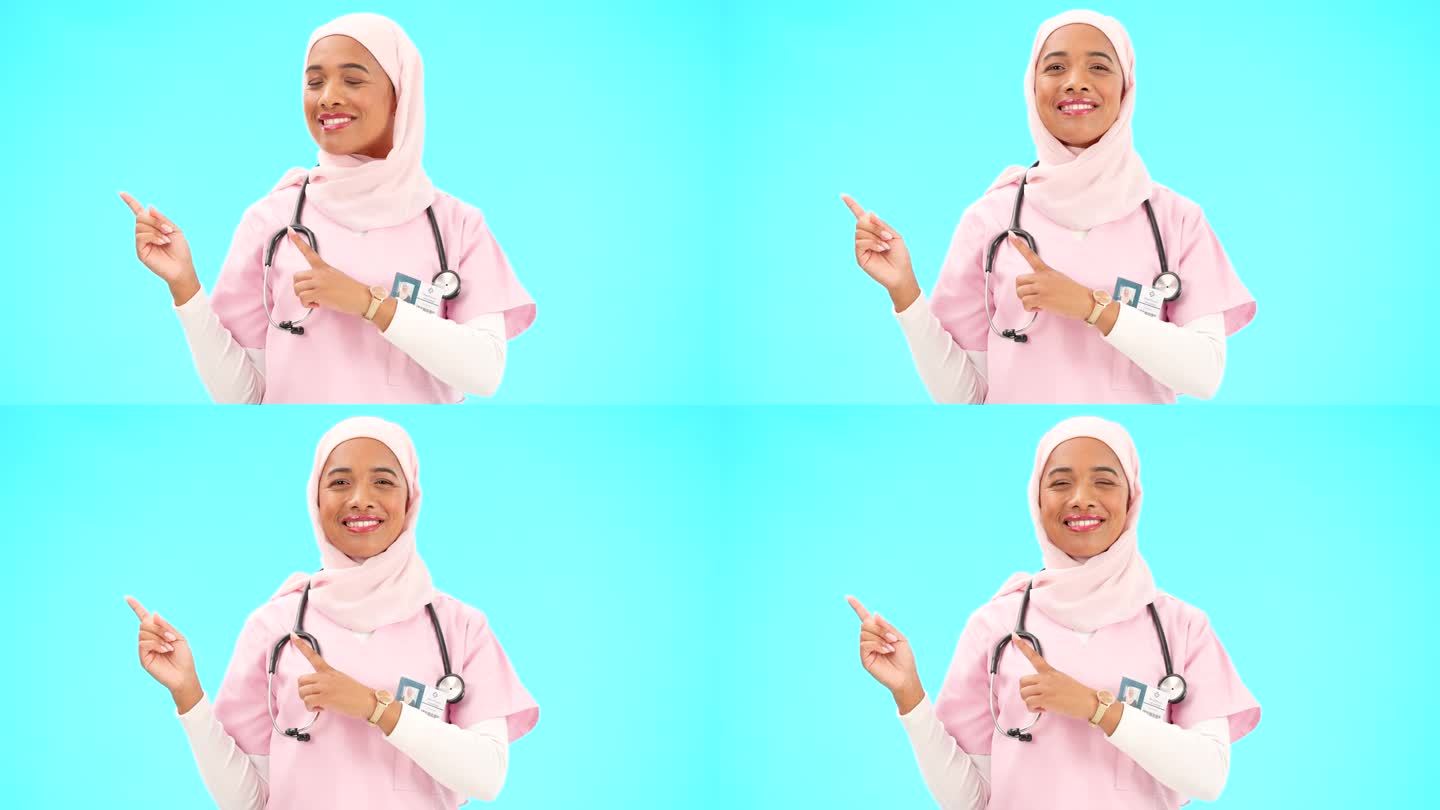 女医生指着隔离在蓝色背景上的医疗保健演示或产品植入空间的模型。护士或医学穆斯林的笑脸展示广告模拟在演