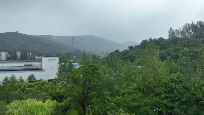 信阳震雷山迎宾广场4K航拍