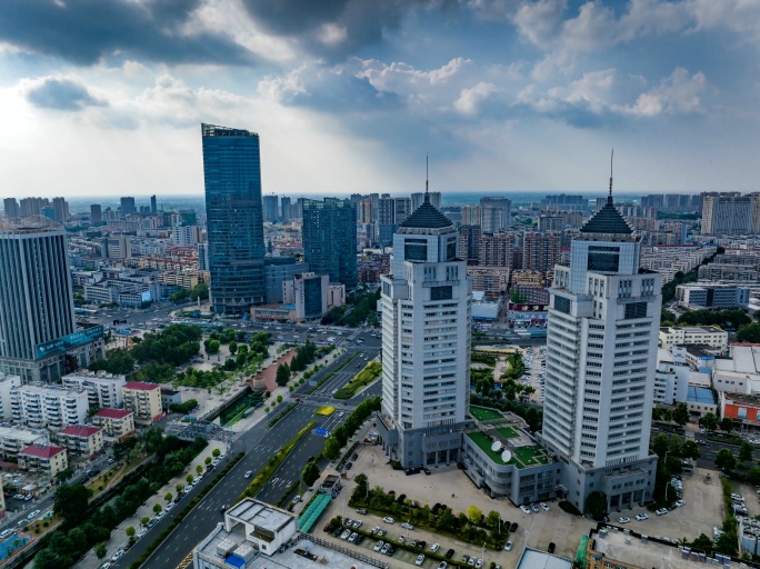 航拍连云港地标双子楼市中心延时