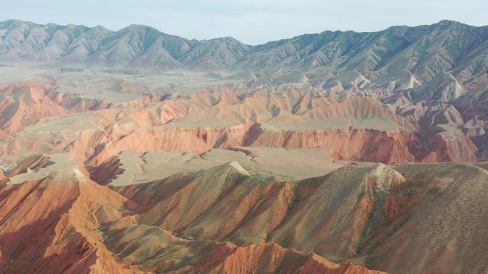 新疆昌吉天山努尔加大峡谷丹霞地貌