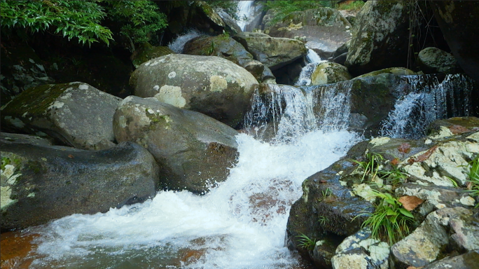 溪水潺潺小溪山泉水小河