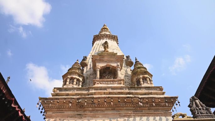 尼泊尔Bhaktapur Durbar广场Nrtya Vatsala寺庙慢动作稳定器向后倾斜世界遗产