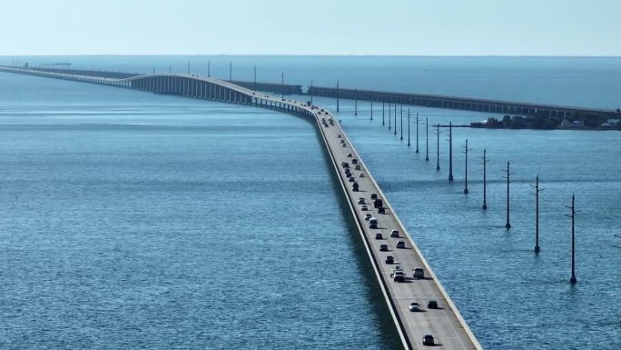 航拍的七英里大桥，通往佛罗里达西礁岛