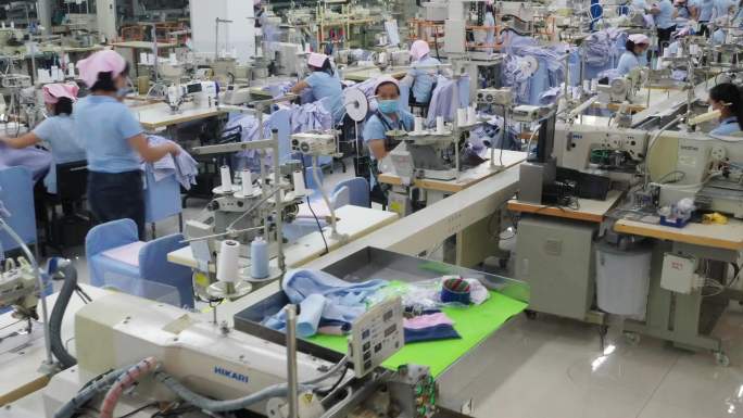 纺织公司 纤维制造 工人加工
