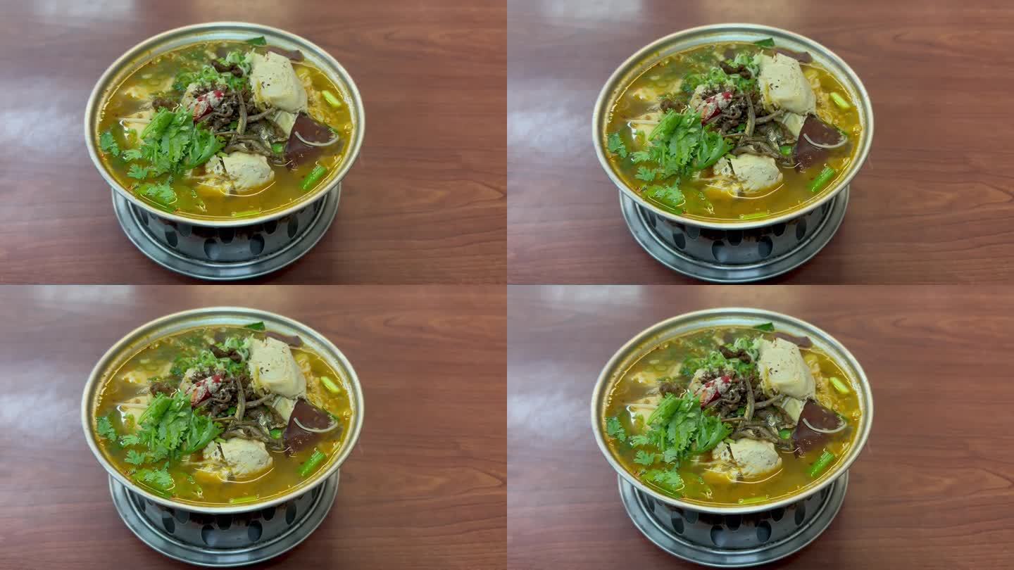 台湾传统麻辣臭豆腐火锅
