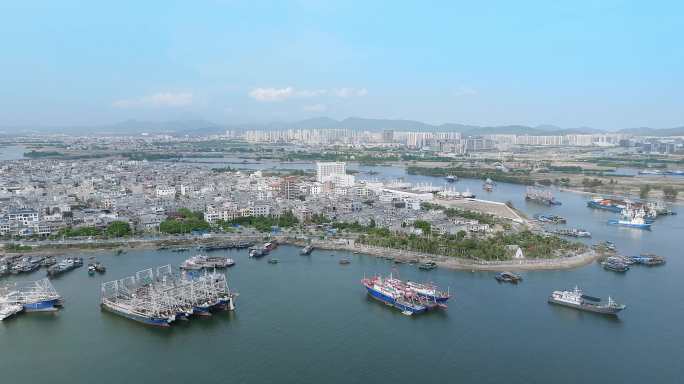 海南三亚渔港码头及丝路之塔02