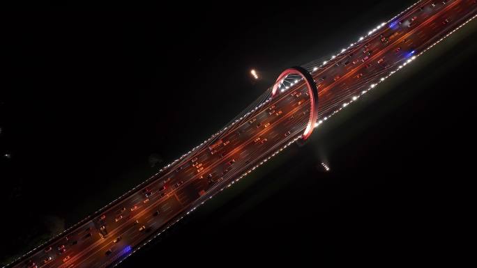 杭州之江大桥夜晚的车流