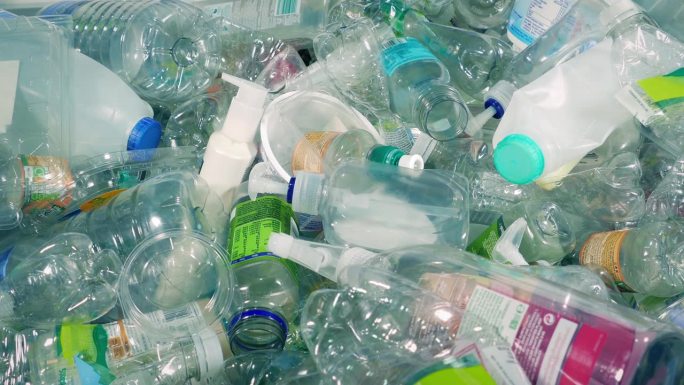 回收塑料-混合包装和瓶子