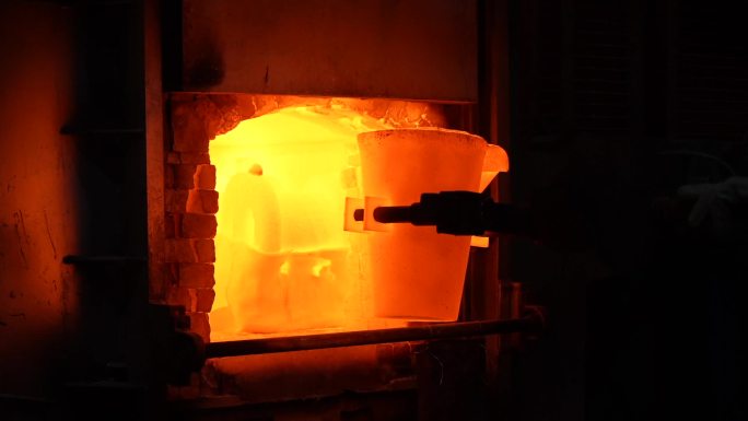 工厂工业炼铁熔炉 铁水 实拍