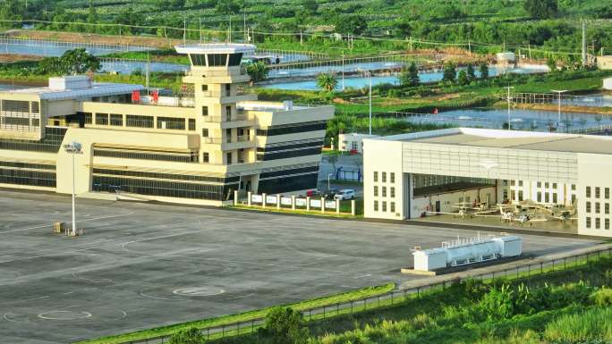 4k航拍珠海莲洲通用航空机库小飞机