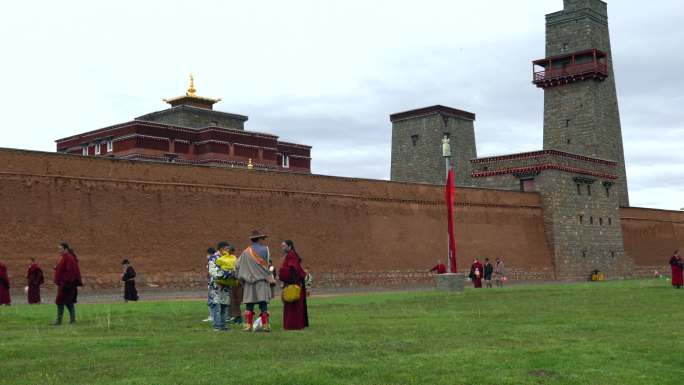 果洛狮龙宫藏族人群