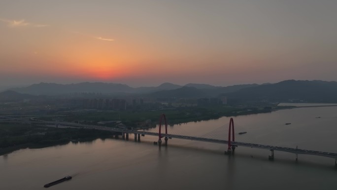 航拍杭州之江大桥黄昏日落时分