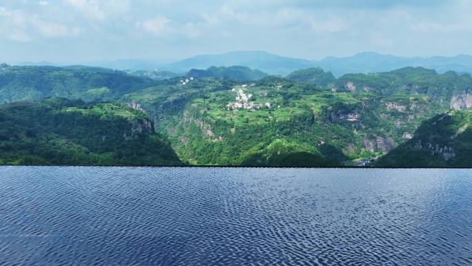 航拍浙江绍兴新昌下岩贝村天空之境