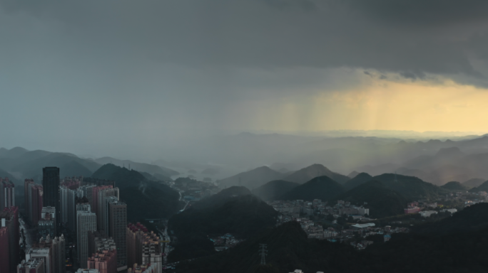 夕阳暴风雨来临1