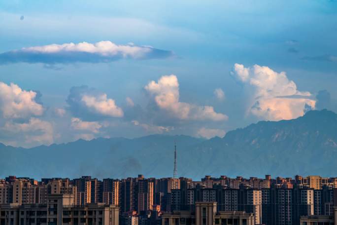 城市天际线云海变化晚霞日落火烧云延时摄影