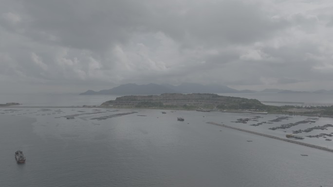 珠海桂山岛远眺香港大屿山（D-Log）
