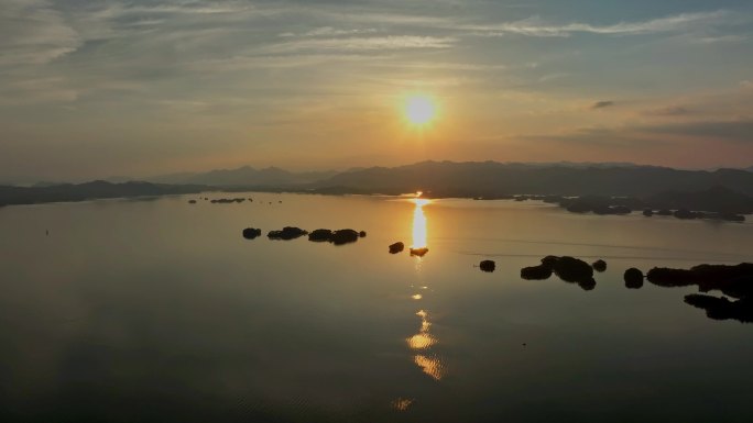 杭州千岛湖日出