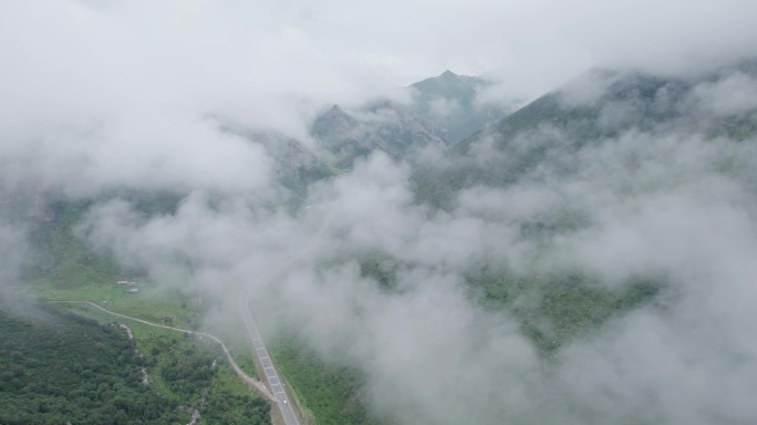 航拍青海省海东市乐都区仓家峡云海