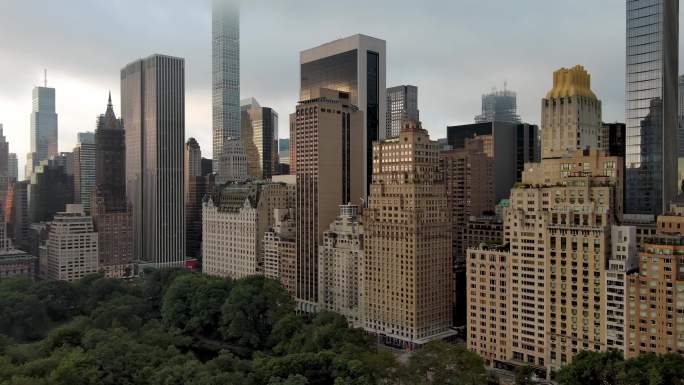 城市航拍纽约中央公园摩天大楼树林天际线