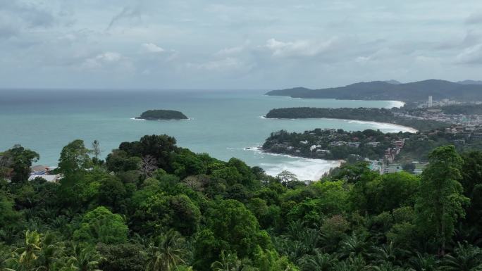 航拍泰国普吉岛远眺海滩海岸线自然风光