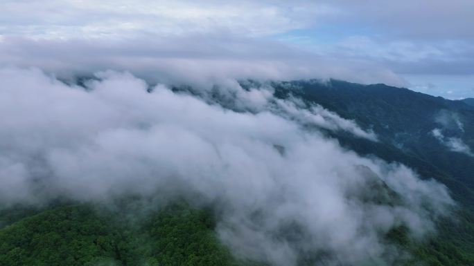 秦岭山脉云雾山川云海晨雾山岭青山绿水