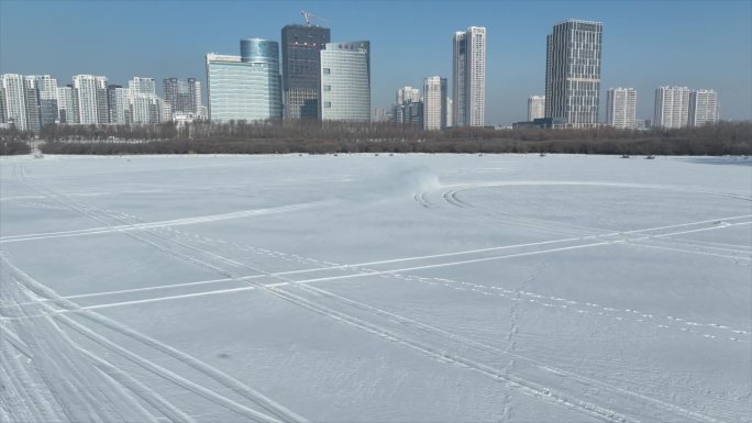 雪地漂移