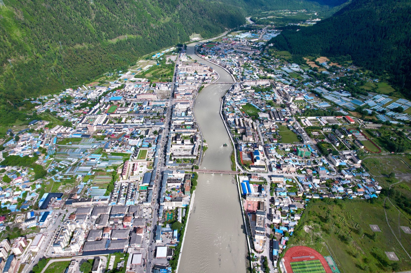 西藏 波密县城  4K 航拍