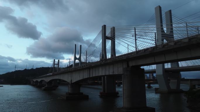 福州乌龙江大桥动车航拍
