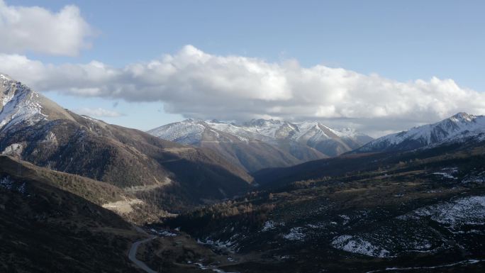 白马寺垭口山脉