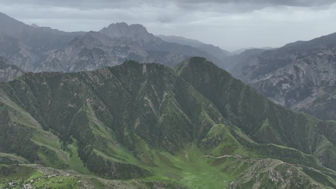 新疆独库公路大小龙池航拍风景