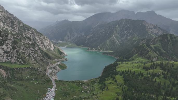 新疆独库公路大小龙池航拍风景