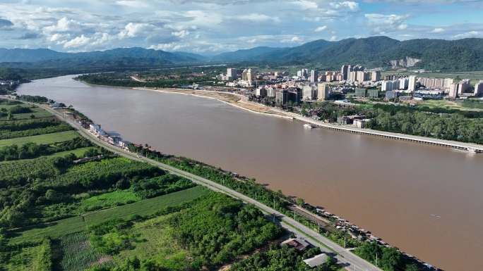 航拍泰国老挝清盛城市湄公河河滨景观