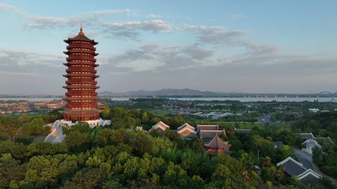 航拍襄阳岘首山岘首亭景点建筑城市旅游风光