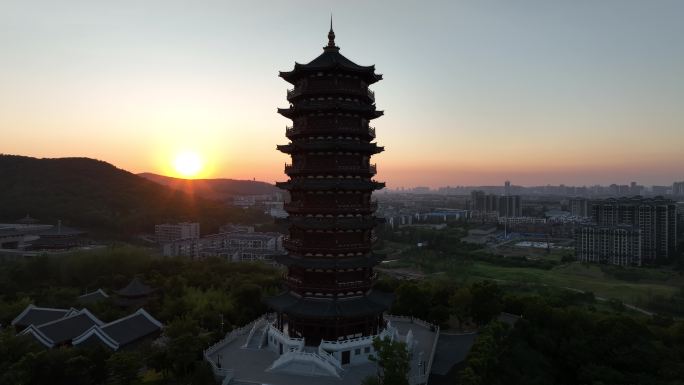 航拍襄阳岘首山岘首亭景点建筑城市旅游风光