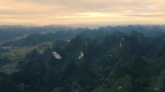 桂林 山水 日落 航拍 群山 山峰