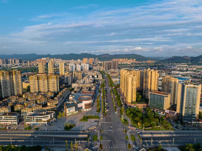 泸县 夕阳顺光 十字路口 车水马龙