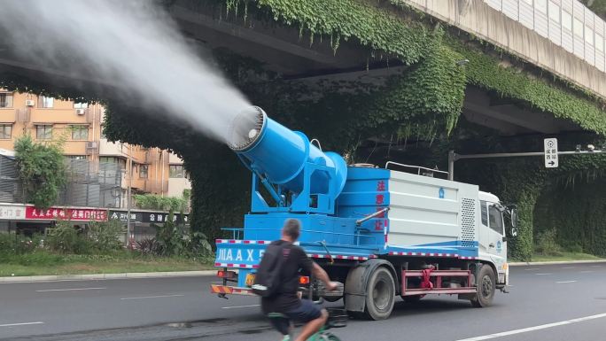 水炮 洒水车 绿化车 喷雾