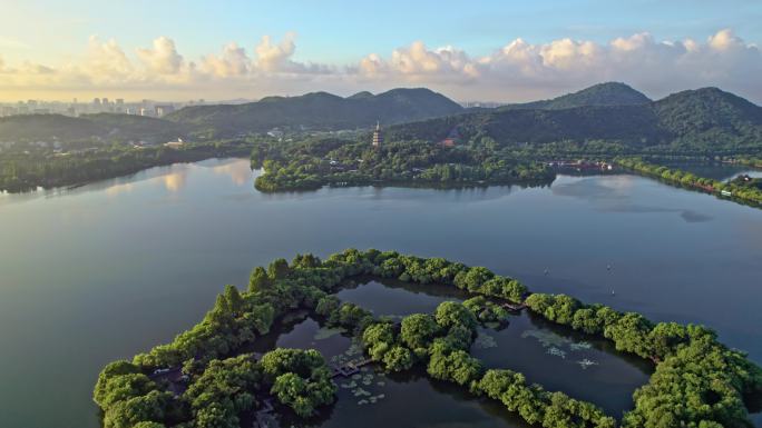 杭州西湖苏堤 雷峰塔  湖心亭