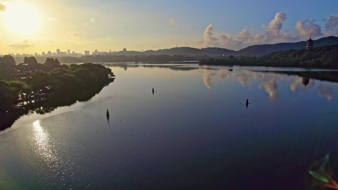 杭州西湖三潭印月 雷峰塔  湖心亭