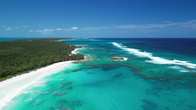 海岸线和加勒比海的航拍风景