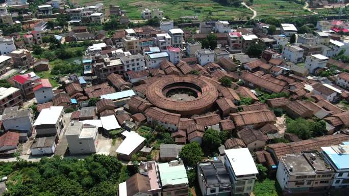 华安县沙建镇利水村隆兴楼土楼风光乡村航拍